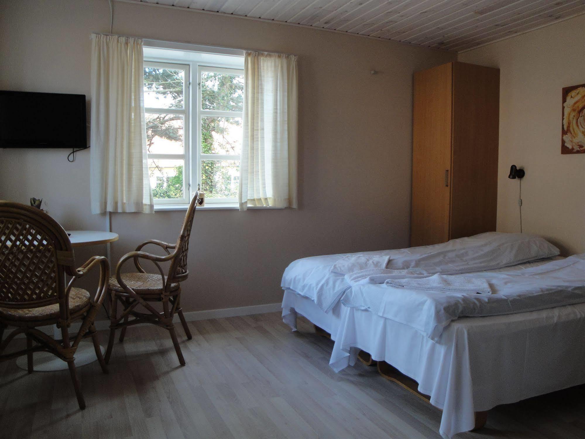 Hotel Kysten Хасле Экстерьер фото